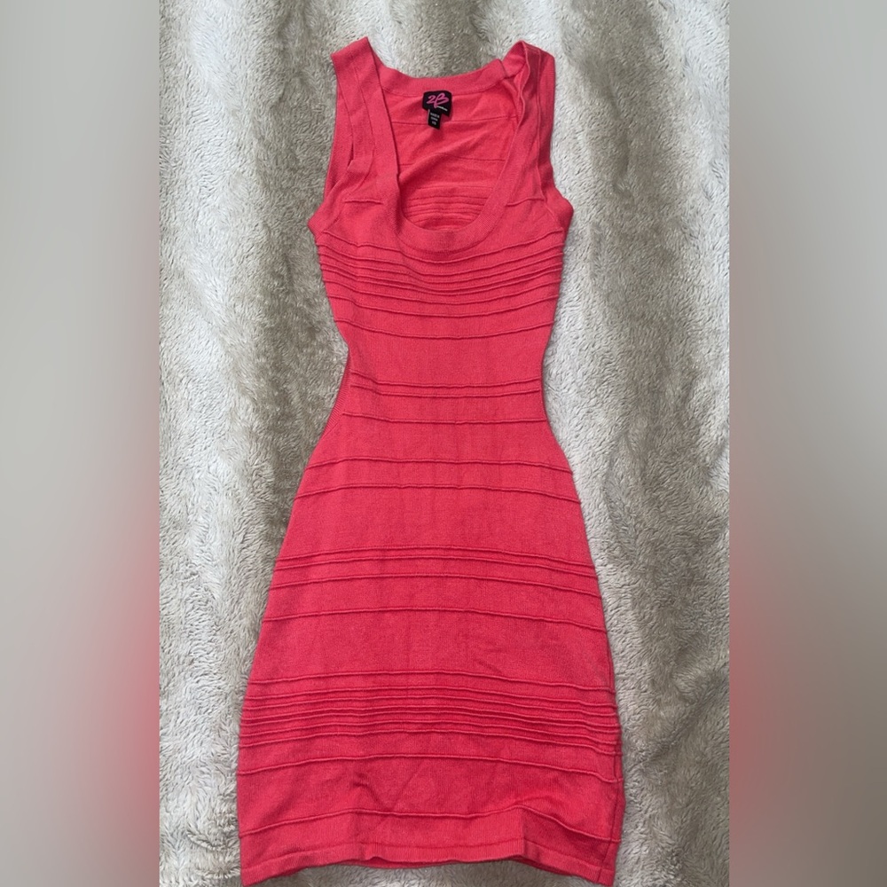 Elegant Coral Sleeveless Dress